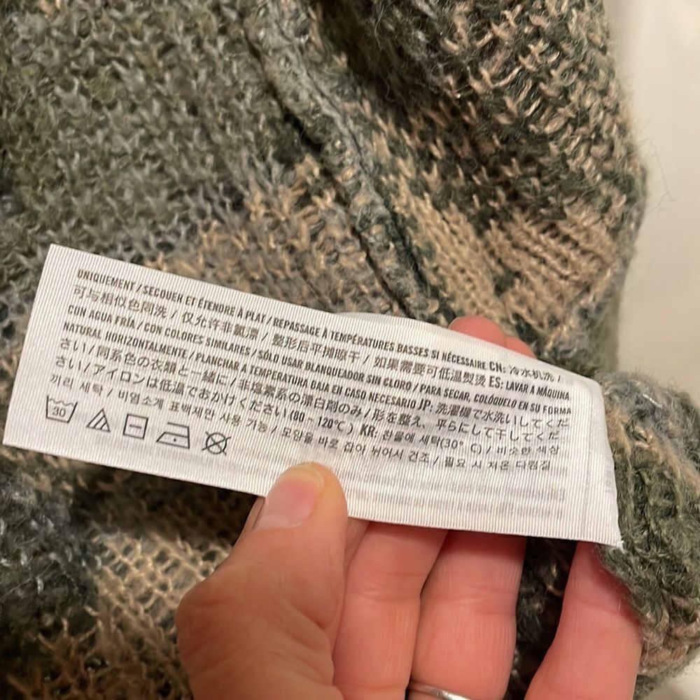 Hollister woman’s camo cardigan - Picture 9 of 9